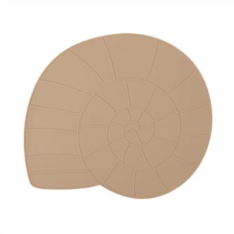 Silikone dækkeserviet konkylie i camel fra OYOY